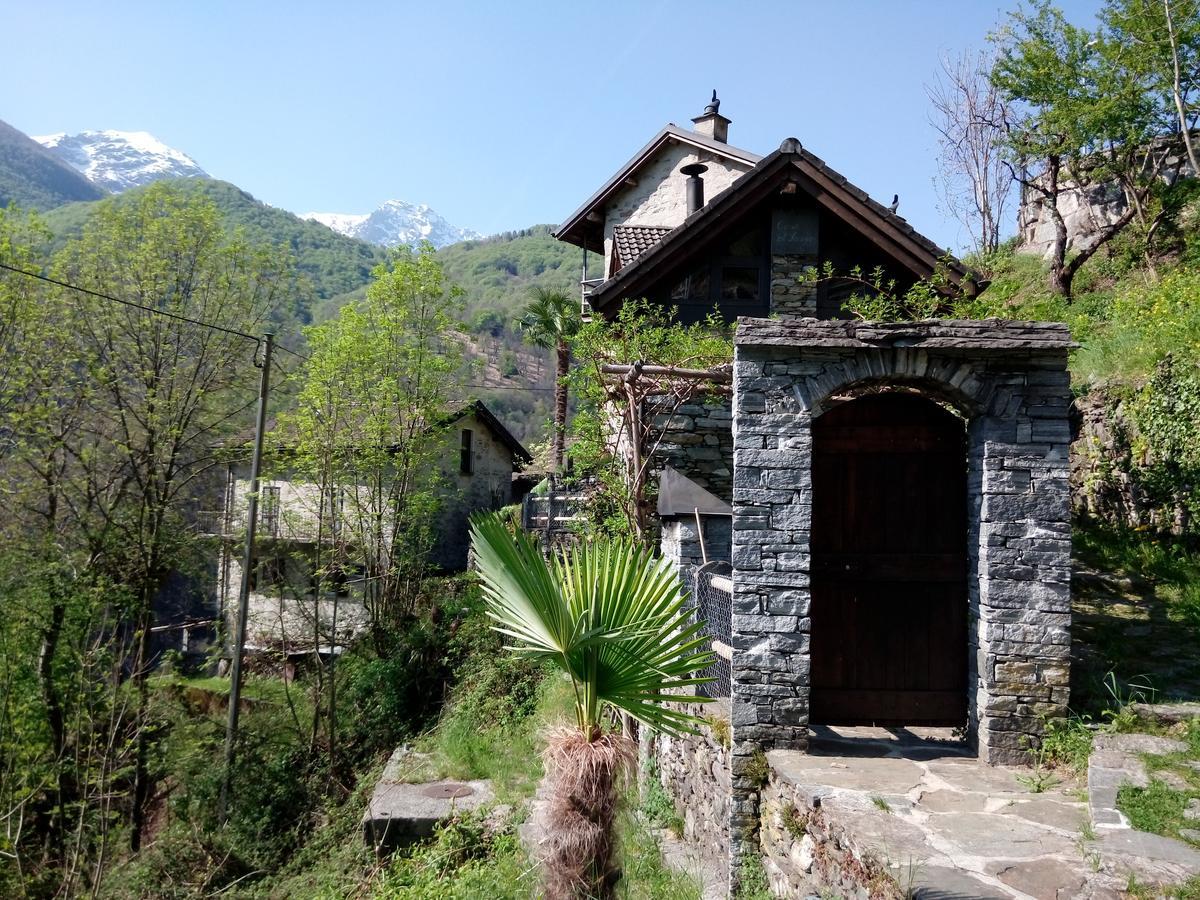 인트라냐 Rustico "Casa Di Sasso" 빌라 외부 사진